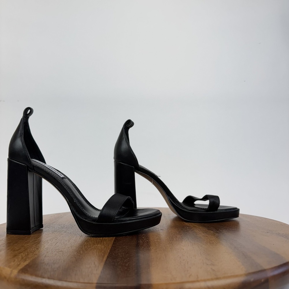 New Womens Steve‎ Madden Susan Black Leather High Heeled Sandals Size 7 M NWOB